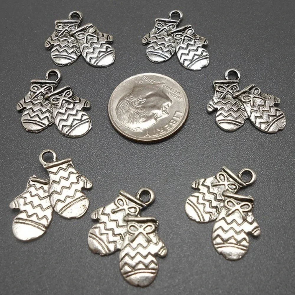 10pcs‎ Mitten Charms, christmas winter, jewelry making supplies